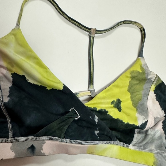 Lululemon Bra Size 6 - Picture 2 of 5